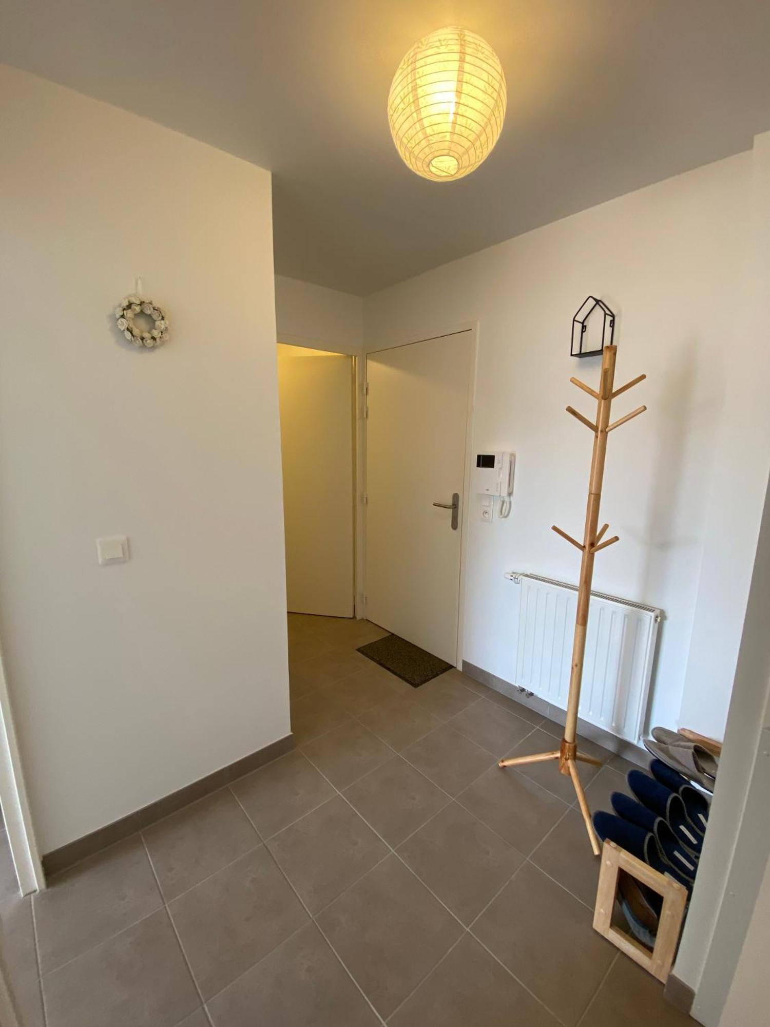 Chez Ngoc - Appartement Meuble Ланьон Экстерьер фото